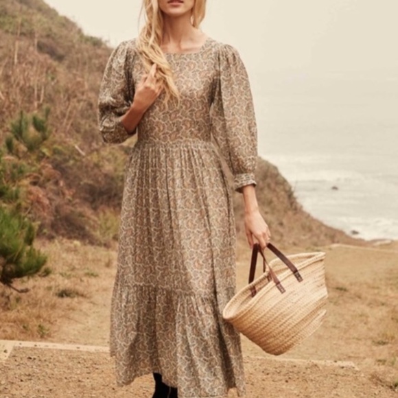 Doen Dresses & Skirts - Doen Tide dress in cream paisley - M